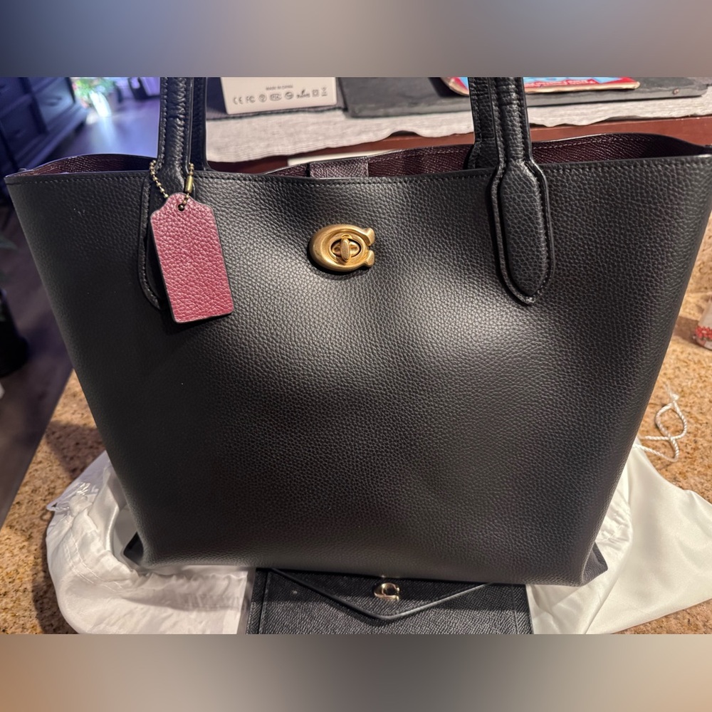 Black Leather Tote Bag with wallet